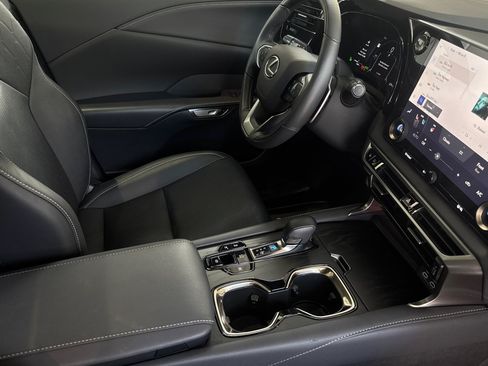 Certified 2025 Lexus RX 350 w/ Convenience Package AWD/4WD image 20