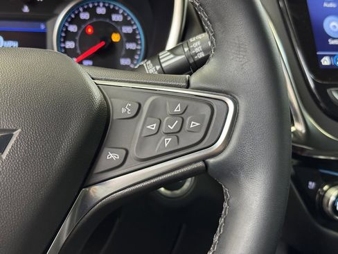 Used 2024 Chevrolet Equinox Premier image 37