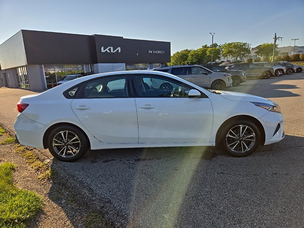 Used 2023 Kia Forte LXS FWD image 2