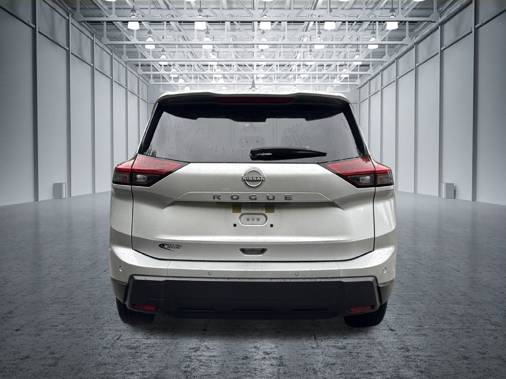 Used 2025 Nissan Rogue SV FWD image 7