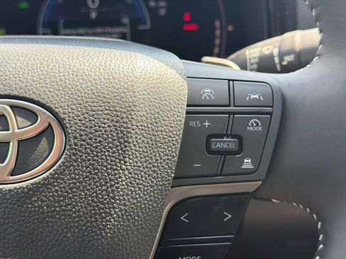 New 2026 Toyota Camry SE FWD image 31