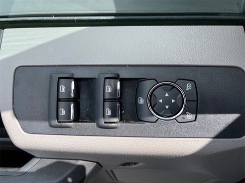 Used 2020 Ford F350 XL w/ Power Equipment Group image 17