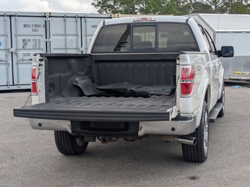 Used 2014 Ford F150 Lariat w/ Equipment Group 502A Luxury image 13