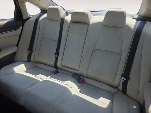 Used 2019 Honda Accord LX image 13