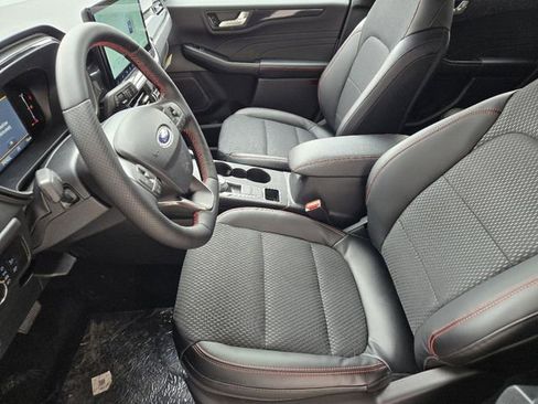 New 2025 Ford Escape ST-Line w/ Tech Pack #1 image 10