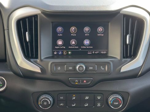 Used 2024 GMC Terrain SLE image 14