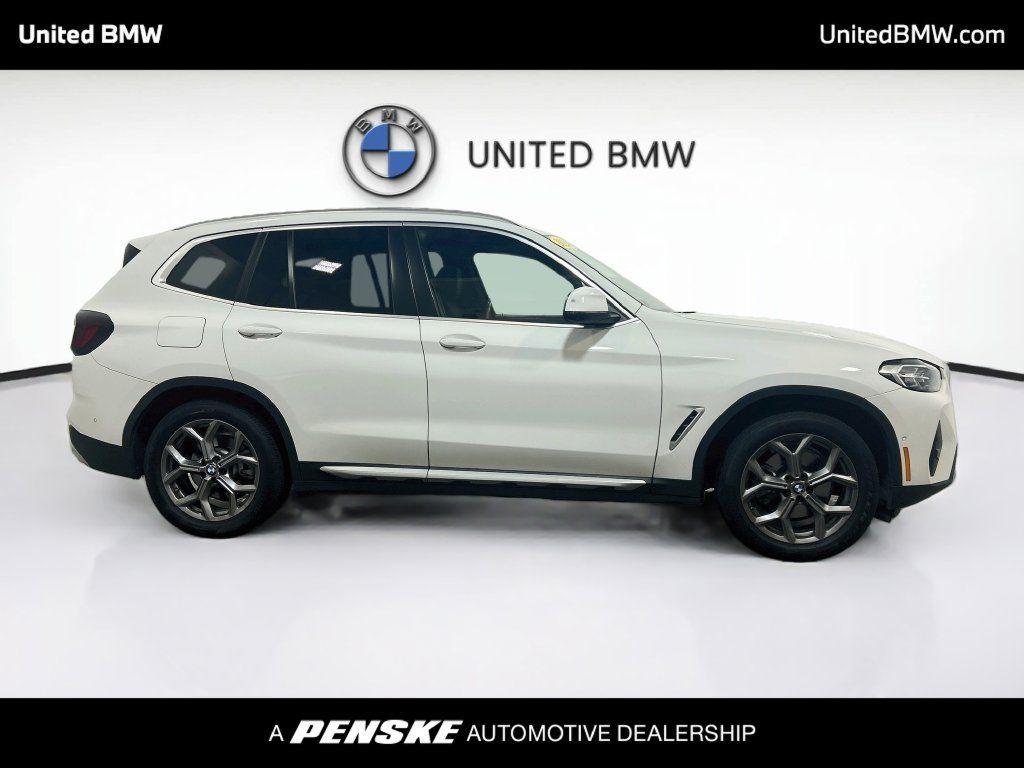 Certified 2024 BMW X3 xDrive30i w/ Premium Package AWD/4WD image 4