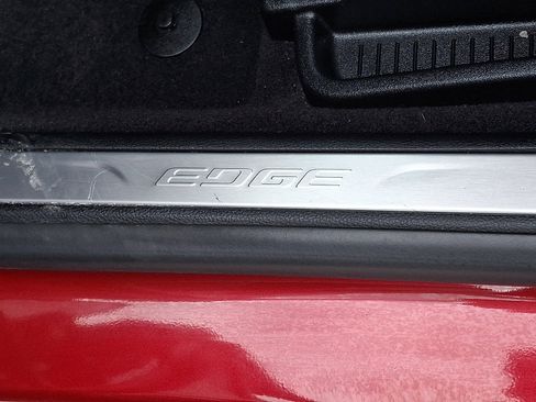 Used 2023 Ford Edge Titanium w/ Equipment Group 301A image 15