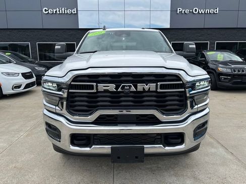 Used 2026 RAM 2500 Big Horn AWD/4WD image 2