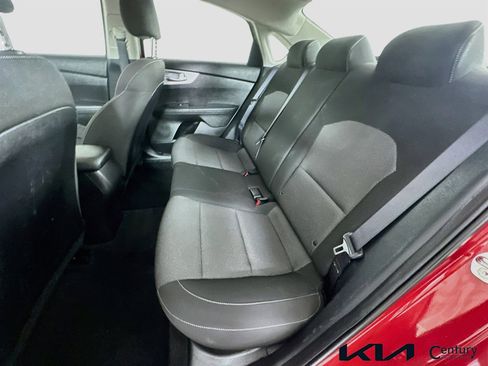 Certified 2023 Kia Forte LXS w/ LXS Technology Package FWD image 22