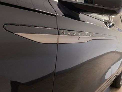 New 2025 Lincoln Nautilus Black Label image 13