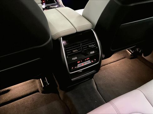 Used 2021 BMW X6 M w/ Competition Package image 38