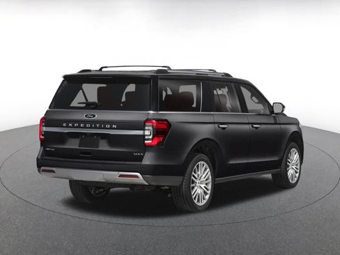 Used 2024 Ford Expedition Max Limited AWD/4WD image 2