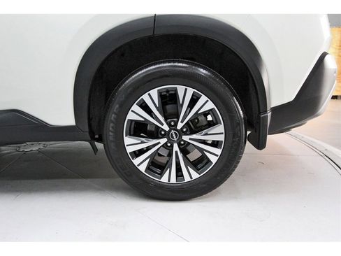 Certified 2022 Nissan Rogue SV w/ SV Premium Package image 28