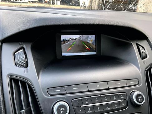 Used 2018 Ford Focus S image 28