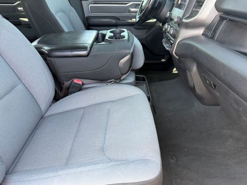 Used 2019 RAM 1500 Big Horn AWD/4WD image 12