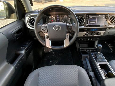 Used 2023 Toyota Tacoma SR5 w/ Technology Package image 6