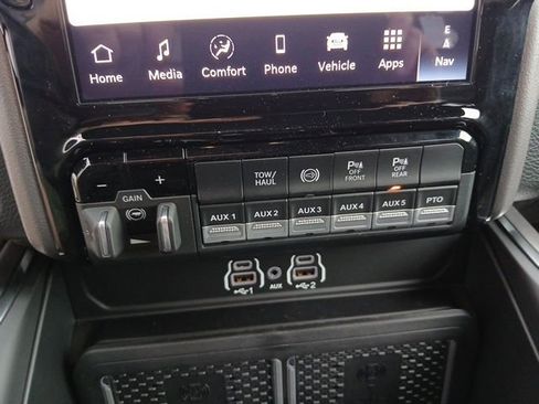 New 2026 RAM 4500 Laramie w/ Laramie Trim Package image 38