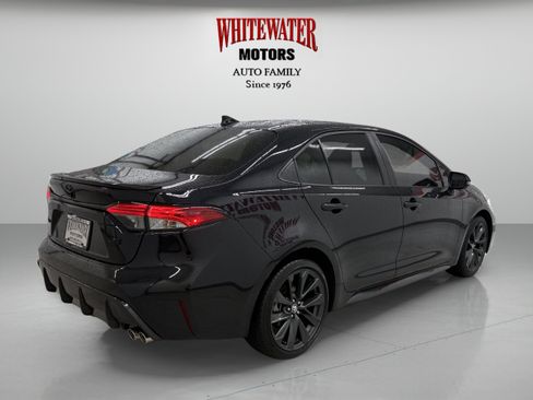 Used 2024 Toyota Corolla XSE FWD image 4