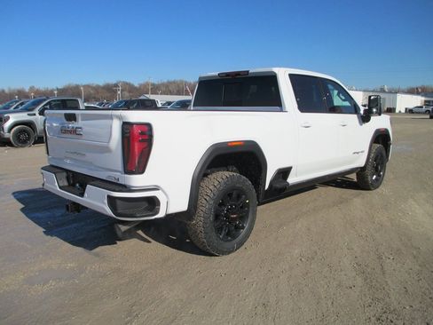 New 2026 GMC Sierra 2500 AT4 w/ AT4 Premium Plus Package image 5