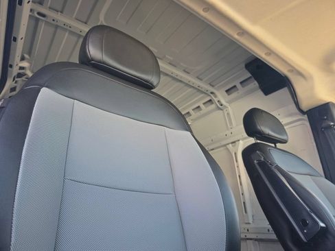 Used 2025 RAM ProMaster 2500 w/ Convenience Group FWD image 22