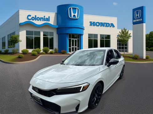 Used 2025 Honda Civic Sport image 2