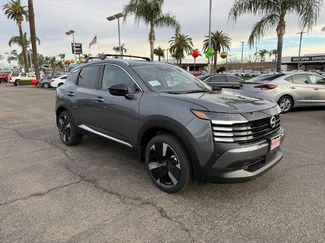 New 2026 Nissan Kicks SR w/ Cold Weather Package 360° Tour