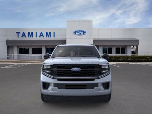 New 2026 Ford Expedition Platinum w/ Driver's Package AWD/4WD image 6
