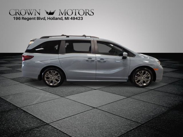 Certified 2025 Honda Odyssey Touring image 2