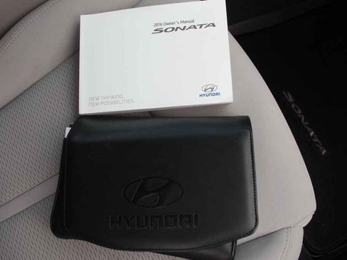 Used 2016 Hyundai Sonata SE FWD image 25