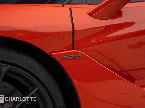 Used 2025 McLaren 750S Spider RWD image 9