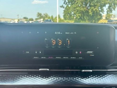Used 2022 Kia Carnival SX Prestige FWD image 23