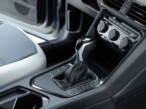 New 2026 Volkswagen Taos S image 33