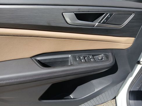 New 2026 Volkswagen Atlas Cross Sport SE image 11