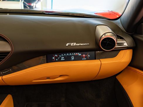 Used 2021 Ferrari F8 Tributo RWD image 16