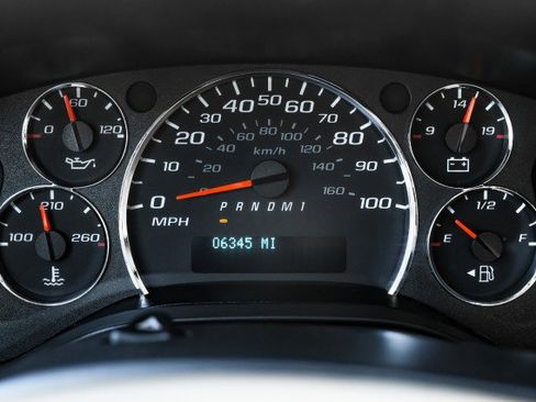 Used 2021 Chevrolet Express 2500 w/ Driver Convenience Package image 23