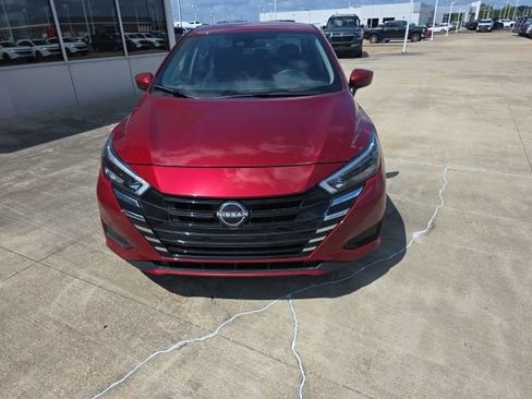 Certified 2025 Nissan Versa SV w/ Trunk Package FWD image 4