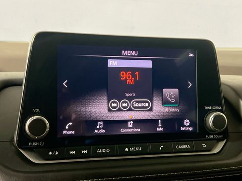 Used 2023 Nissan Rogue SV FWD image 27