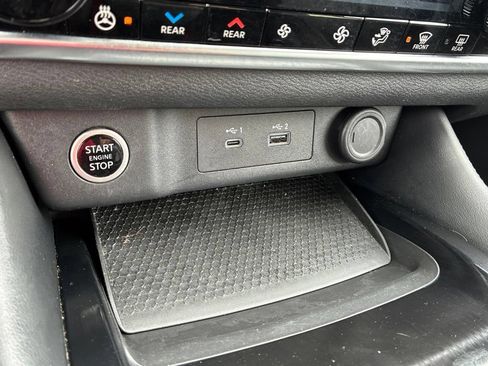 Used 2023 Nissan Rogue SL AWD/4WD image 36