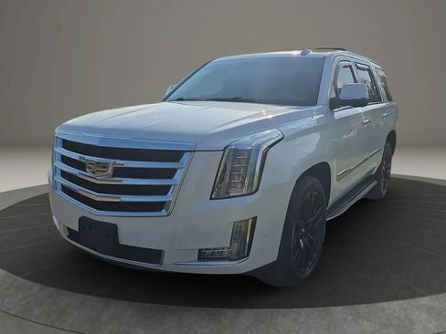 Used 2020 Cadillac Escalade Luxury AWD/4WD image 1