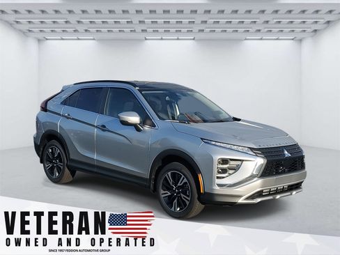 New 2025 Mitsubishi Eclipse Cross SE image 1