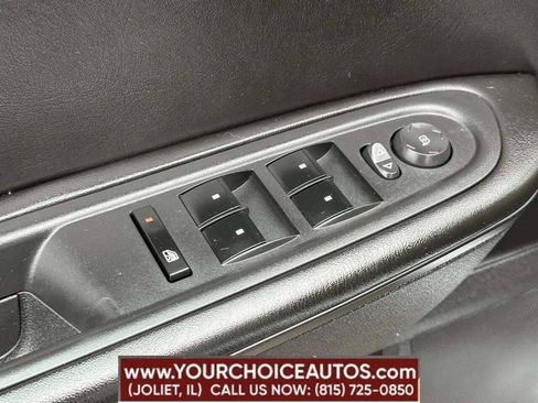 Used 2016 Chevrolet Traverse LT w/ Style and Technology Package image 25