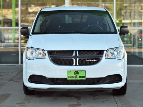 Used 2017 Dodge Grand Caravan SE w/ Power Window Group FWD image 3