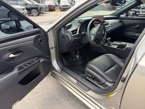 Used 2020 Lexus ES 350 w/ Premium Package FWD image 15