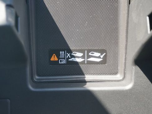 New 2025 GMC Sierra 1500 SLT w/ SLT Premium Plus Package image 32