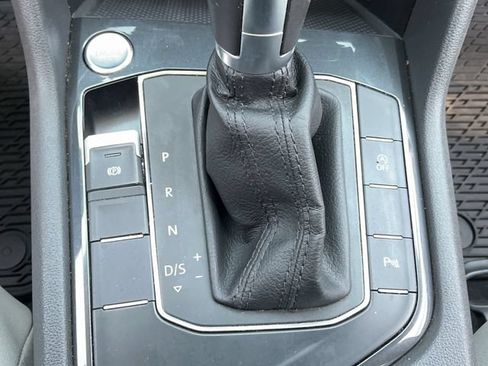 Used 2019 Volkswagen Tiguan SEL FWD image 27