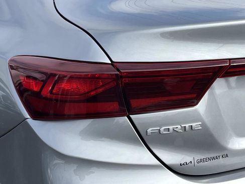 Used 2024 Kia Forte LXS w/ LXS Technology Package image 10