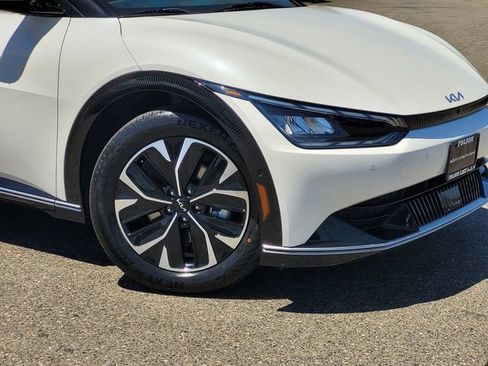 Used 2024 Kia EV6 Wind w/ Wind Technology Package AWD/4WD image 6