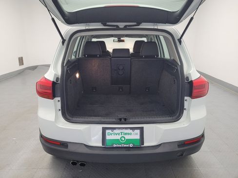 Used 2017 Volkswagen Tiguan S image 29