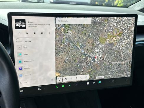 Used 2023 Tesla Model X Plaid image 17